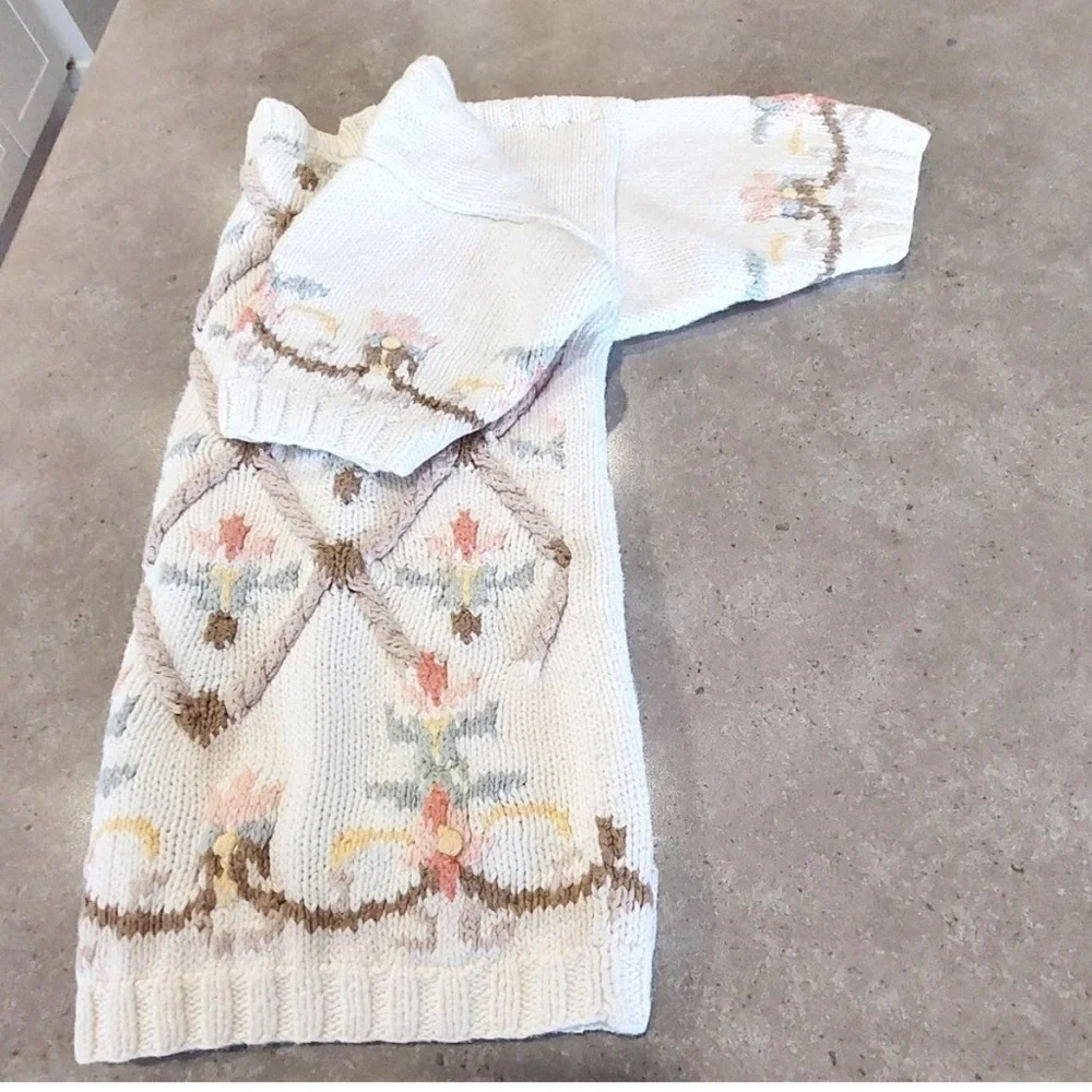 VINTAGE JENNIFER REED Hand Knitted -Embroidered-Floral Sweater -EUC-SZ S 🌸-😍 - Picture 10 of 16